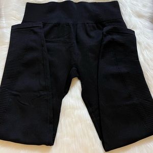 Aerie Seamless Highwaisted Leggings, Black size Medium